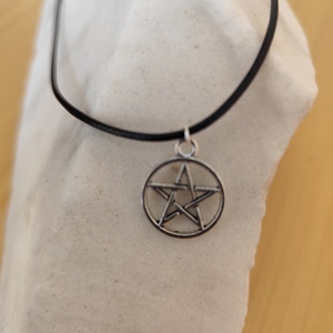 Csillag medálos nyaklánc  - ékszer - nyaklánc - medálos nyaklánc - Meska.hu Csillag medálos nyaklánc  - ékszer - nyaklánc - medálos nyaklánc - Meska.hu