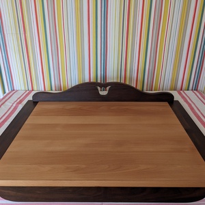 Tulipán Motívumos Gyúródeszka - Népies Elegancia a Konyhádban! - otthon & életmód - konyhafelszerelés, tálalás - sütés, főzés - vágódeszka - Meska.hu