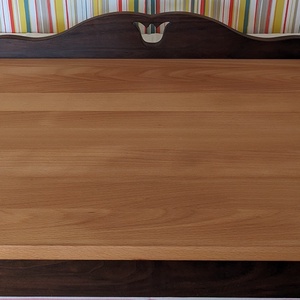 Tulipán Motívumos Nyújtódeszka - Népies Elegancia a Konyhádban! - otthon & életmód - konyhafelszerelés, tálalás - sütés, főzés - vágódeszka - Meska.hu