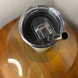 Skinny tumbler - fehér csipke virágos 600 ml - otthon & életmód - konyhafelszerelés, tálalás - italos kellékek - kulacsok - Meska.hu