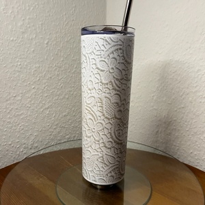 Skinny tumbler - fehér csipke virágos 600 ml, Otthon & Életmód, Konyhafelszerelés, tálalás, Italos kellékek, Kulacsok, Mindenmás, MESKA