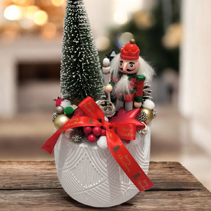 Diótörős karácsonyi asztali dekoráció  - Meska.hu