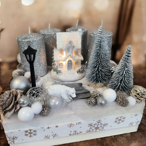 Adventi asztaldísz LED-es házikóval - Meska.hu