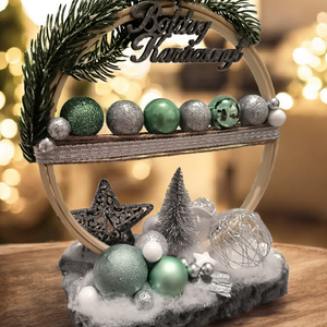 Karácsonyi asztali dekoráció (ezüst-zöld színben) - karácsony - karácsonyi lakásdekoráció - ünnepi asztaldekoráció - Meska.hu