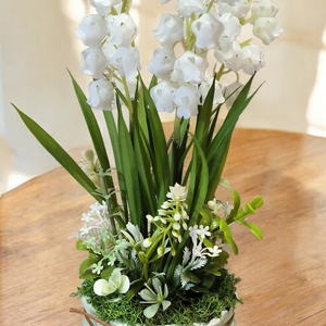 Gyöngyvirágos asztaldísz, Otthon & Életmód, Virágdekoráció, Virágdíszek, Asztali virágdísz, Virágkötés, MESKA