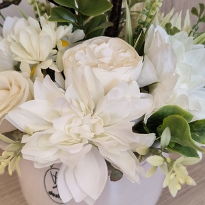 Magnólia dekoráció kerámia kaspóban  - otthon & életmód - virágdekoráció - virágdíszek - asztali virágdísz - Meska.hu