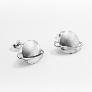 Ezüst Saturnus fülbevaló, Ékszer, Fülbevaló, Pötty fülbevaló, Ékszerkészítés, Ötvös, MESKA