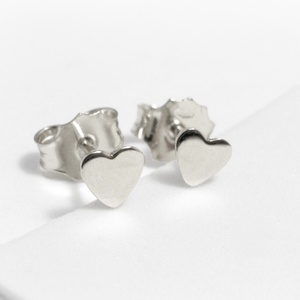 Ezüst szív alakú fülbevaló / szívecskés füli  - Meska.hu