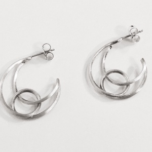 Ezüst hold fülbevaló, Esküvő, Ékszer, Fülbevaló, Ékszerkészítés, Ötvös, MESKA