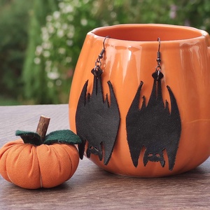Drakula Segédje  valódi bőr fülbevaló - Halloween - ékszer - fülbevaló - lógó fülbevaló - Meska.hu