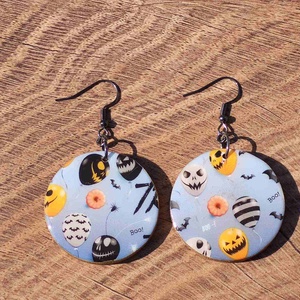 Halloween mintás fülbevaló  Trick or Treat fülbevaló - ékszer - fülbevaló - lógós kerek fülbevaló - Meska.hu
