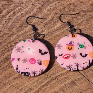 Halloween mintás fülbevaló  Pink fülbevaló - ékszer - fülbevaló - lógós kerek fülbevaló - Meska.hu