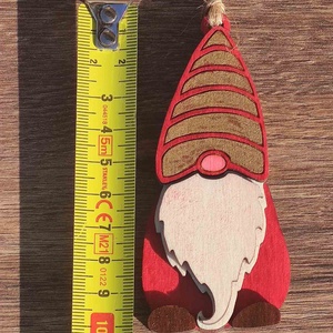 Manó karácsonyfadísz,  vagy Mikulásra - Vidám karácsonyi dísz fából - karácsony - karácsonyi lakásdekoráció - karácsonyi manók, figurák - Meska.hu