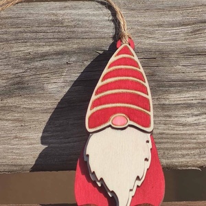 Manó karácsonyfadísz,  vagy Mikulásra - Vidám karácsonyi dísz fából - Meska.hu