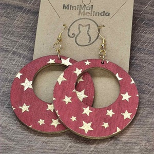 Karácsonyi fülbevaló - fából, csillagokkal - ékszer - fülbevaló - lógós kerek fülbevaló - Meska.hu