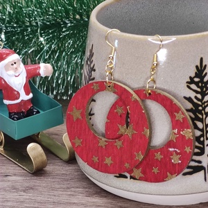 Karácsonyi fülbevaló - fából, csillagokkal - Meska.hu