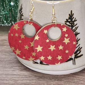 Karácsonyi fülbevaló - fából, csillagokkal, Ékszer, Fülbevaló, Lógós kerek fülbevaló, Famegmunkálás, Ékszerkészítés, MESKA