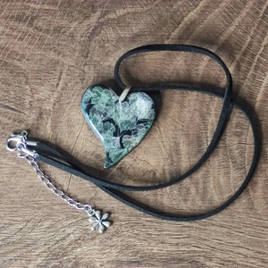Ginkgo-szív � kézzel készült nyaklánc süthető gyurmából - ékszer - nyaklánc - medálos nyaklánc - Meska.hu