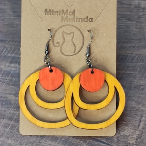 Kétszínű fa fülbevaló - sárga+narancspiros - ékszer - fülbevaló - lógó fülbevaló - Meska.hu