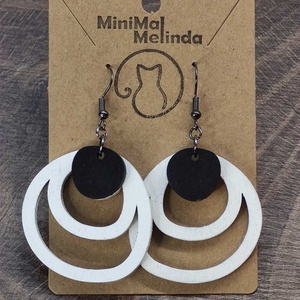 Kétszínű fa fülbevaló - fehér+fekete - ékszer - fülbevaló - lógó fülbevaló - Meska.hu