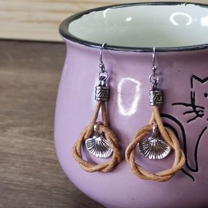 Bőr fülbevaló - ginkgo charm - ékszer - fülbevaló - lógó fülbevaló - Meska.hu