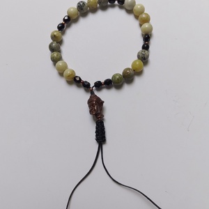 Sárga türkiz-gagát 27 szemes mala/karkötő - ékszer - karkötő - bogyós karkötő - Meska.hu