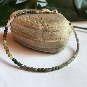  Önmegvalósítást segítő Turmalin minimál karkötő 1 - ékszer - karkötő - bogyós karkötő - Meska.hu