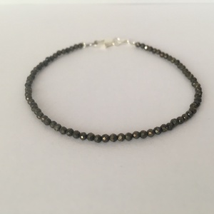  TÜDŐvédő Pirit karkötő - ékszer - karkötő - bogyós karkötő - Meska.hu