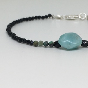 Larimar-Türkiz-Spinell minimál karkötő - ékszer - karkötő - gyöngyös karkötő - Meska.hu