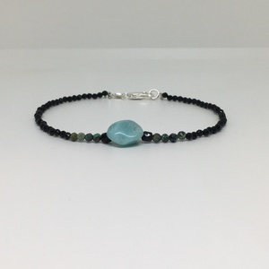 Larimar-Türkiz-Spinell minimál karkötő - ékszer - karkötő - gyöngyös karkötő - Meska.hu