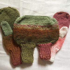 Bézs-fáradt rózsaszín és zöld-barna páros kesztyű, Ruha & Divat, Páros szett, Női-férfi páros szett, Kötés, Mindenmás, MESKA