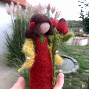 Tűnemezelt Csipkebogyóka , Művészet, Textilkép, Nemezelt, Nemezelés, MESKA