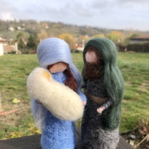 Tűnemezelt Szent család - Meska.hu