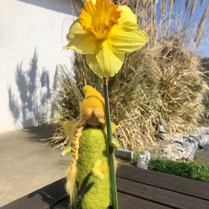 Tűnemezelt Nárcisztündér - Meska.hu