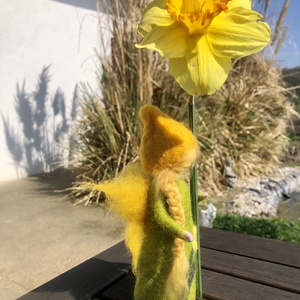 Tűnemezelt Nárcisztündér - baba - mama - baba játékok - waldorf játékok - Meska.hu