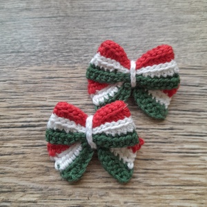 Horgolt kokárda  - ékszer - kitűző és bross - Meska.hu