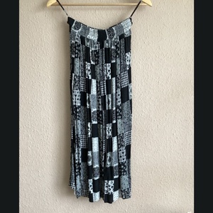 Fekete-fehér mintás szoknya, Ruha & Divat, Női ruha, Szoknya, , MESKA