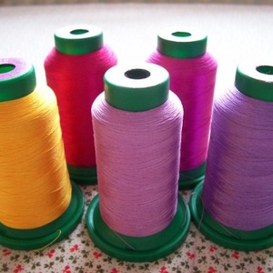 Gépi hímzőcérna csomag wiki001 részére - kellékek & szerszámok - hímzőfonal - hímzőfonal - Meska.hu