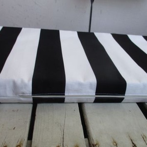 Fekete-fehér szivacspárna padra -  - Meska.hu