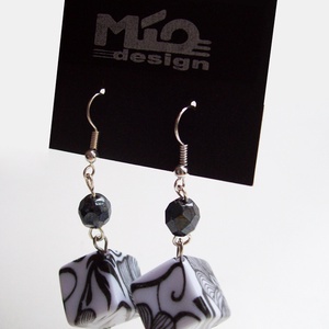 Virágmintás kocka fülbevaló - Meska.hu