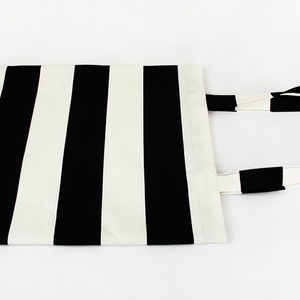 Fekete-fehér csíkos szatyor - Meska.hu