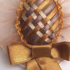 Bronz szalagos szövött kitűző - ékszer - kitűző és bross - kitűző - Meska.hu