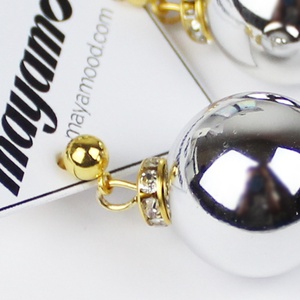 Karácsonyi ezüst gömb fülbevaló - ékszer - fülbevaló - lógós kerek fülbevaló - Meska.hu Karácsonyi ezüst gömb fülbevaló - ékszer - fülbevaló - lógós kerek fülbevaló - Meska.hu