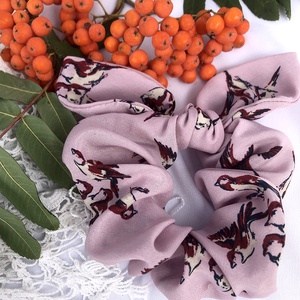 Selyem scrunchie hajgumi, M nyuszifüles - madaras - Meska.hu