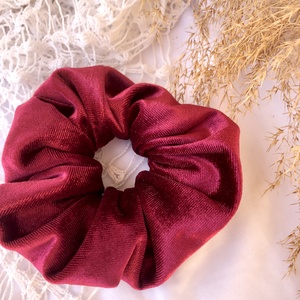 Plüss scrunchie hajgumi, M - bordó - Meska.hu