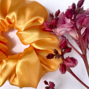 Selyem scrunchie hajgumi, M  - Narancs - Meska.hu