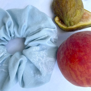 Textil scrunchie hajgumi, M - vintage kék - Meska.hu