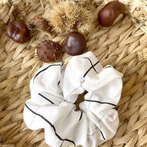 Textil scrunchie hajgumi, M - rácsos - ruha & divat - hajdísz & hajcsat - hajgumi - Meska.hu