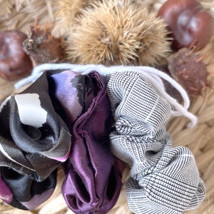 Textil scrunchie hajgumi szett, S - lila és kockás - ruha & divat - hajdísz & hajcsat - hajgumi - Meska.hu