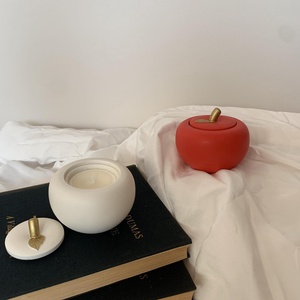 Almáspite- repceviasz illatgyertya, alma formájú ásványgyanta tartóban - otthon & életmód - gyertya, illat, aroma - gyertya - Meska.hu